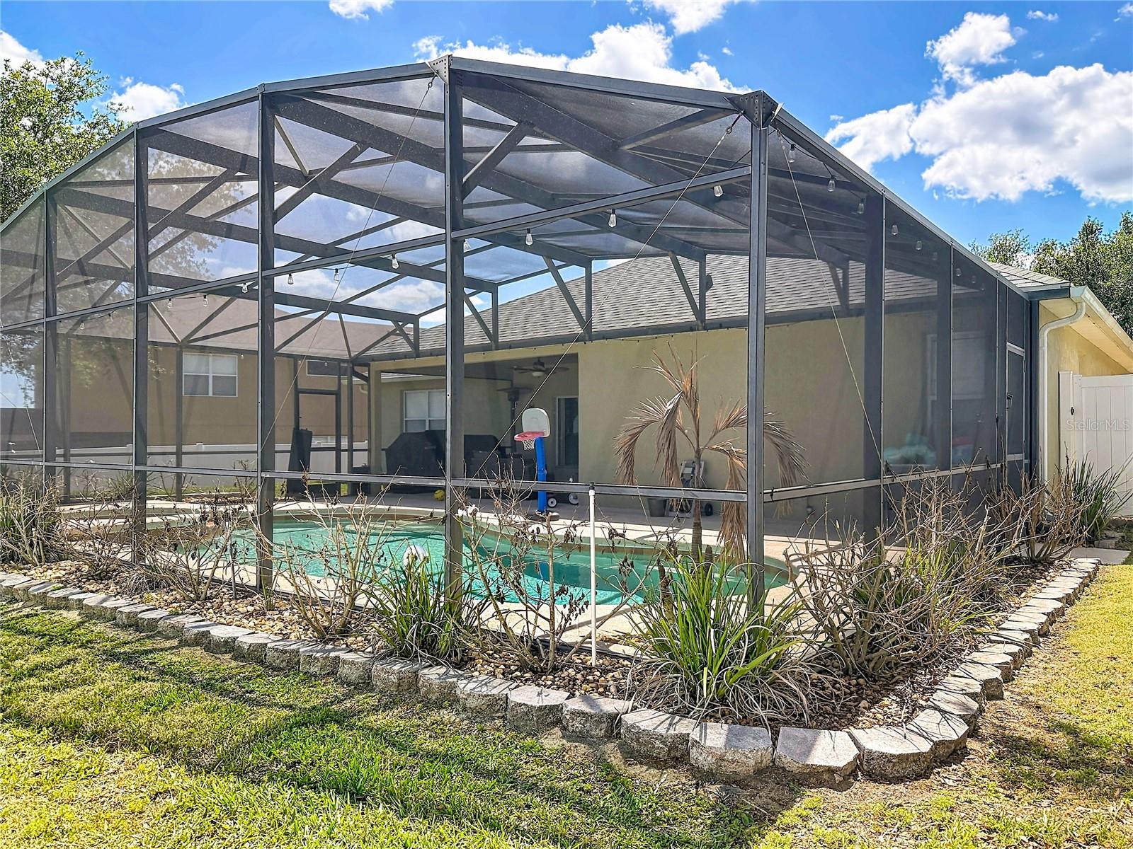 SOUTHERN RIDGE AT ESTATES - Residential