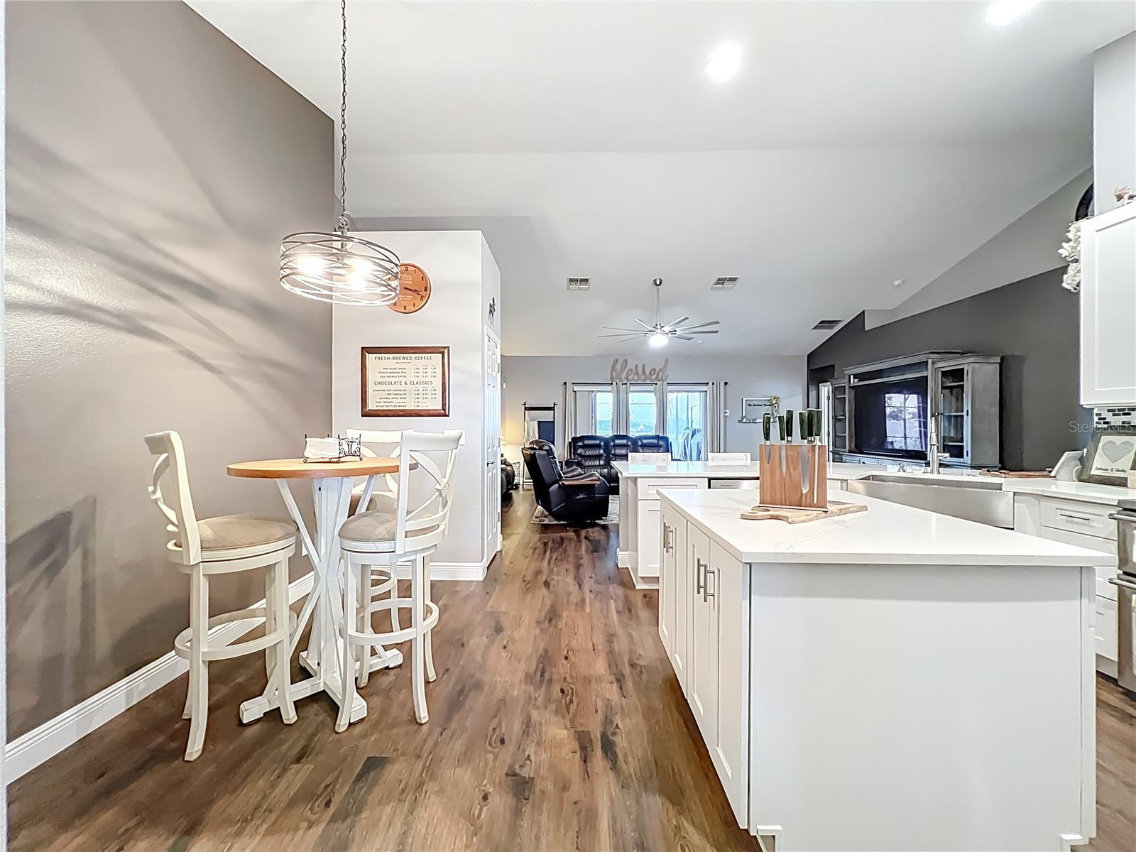 SOUTHERN RIDGE AT ESTATES - Residential