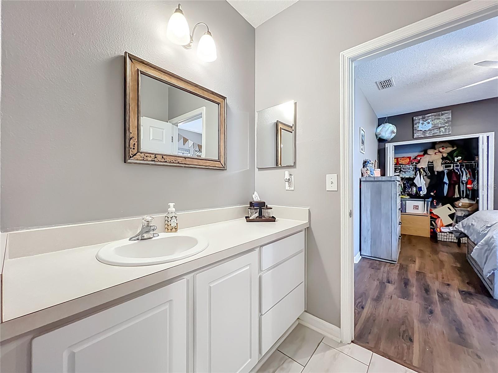 SOUTHERN RIDGE AT ESTATES - Residential