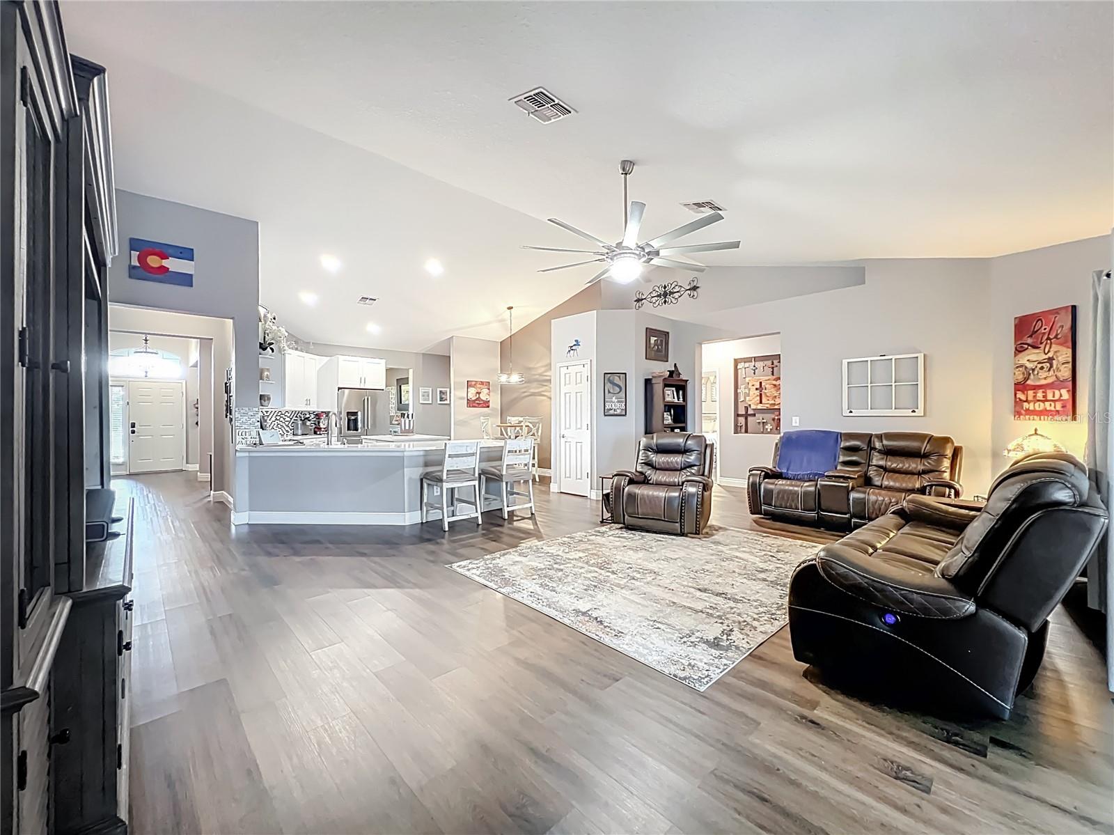 SOUTHERN RIDGE AT ESTATES - Residential