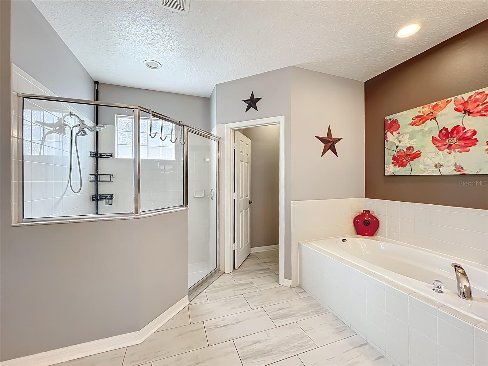 SOUTHERN RIDGE AT ESTATES - Residential