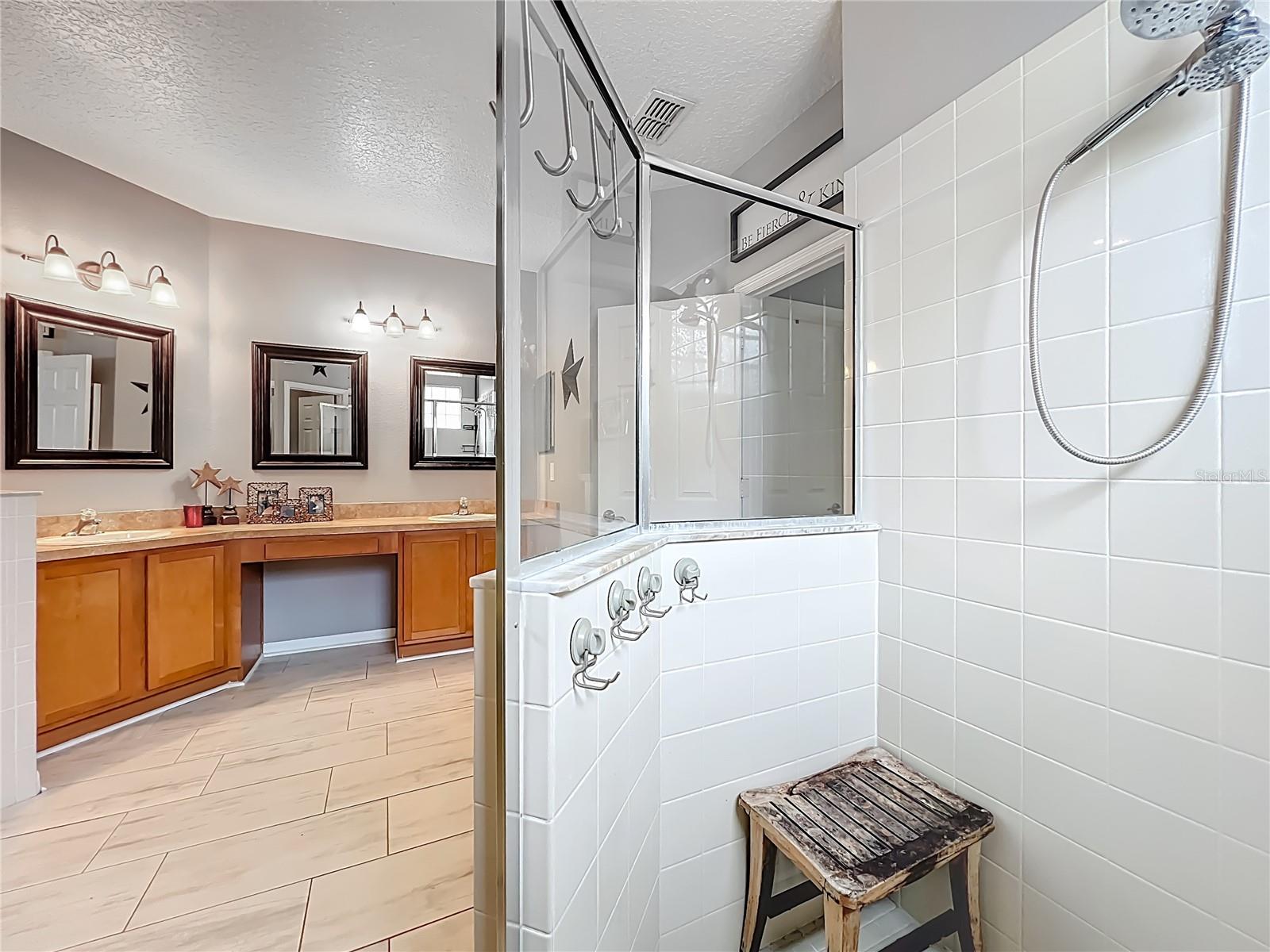 SOUTHERN RIDGE AT ESTATES - Residential