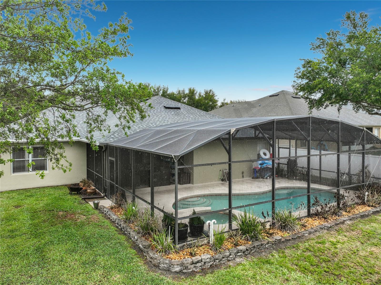 SOUTHERN RIDGE AT ESTATES - Residential