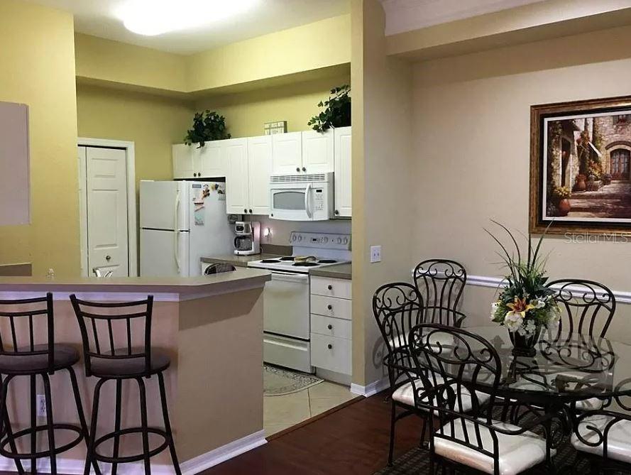 SERENADE ON PALMER RANCH - Residential Lease