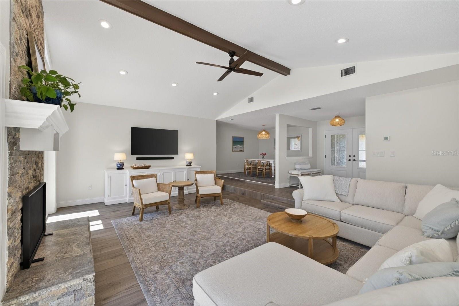 GULF HARBORS WOODLANDS - Residential