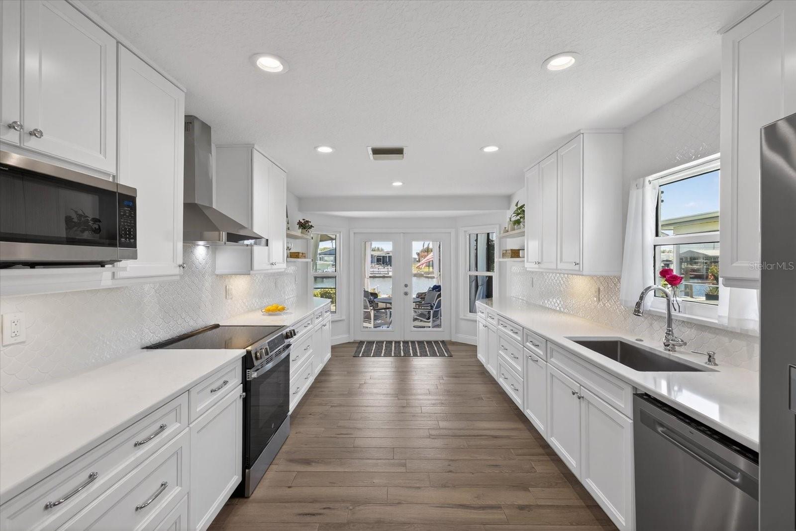 GULF HARBORS WOODLANDS - Residential