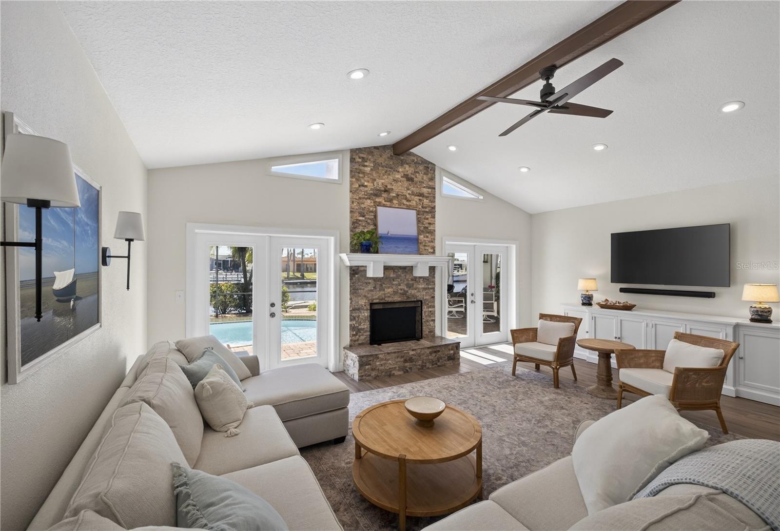 GULF HARBORS WOODLANDS - Residential