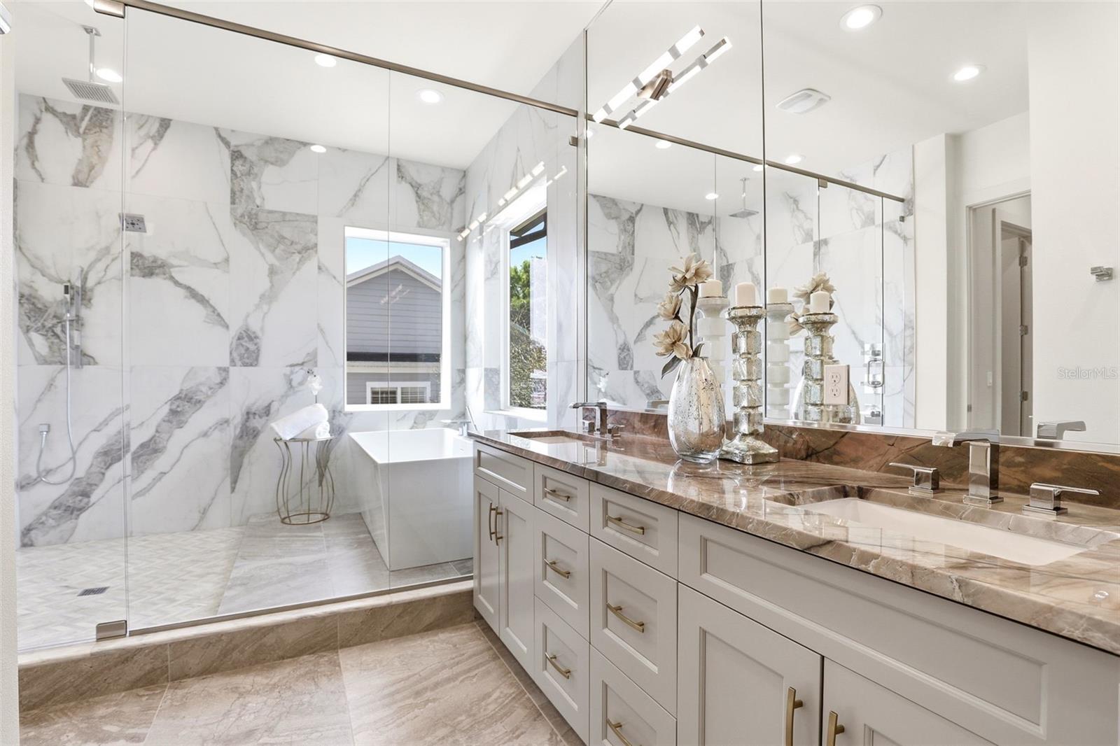 330 W PRINCETON STREET