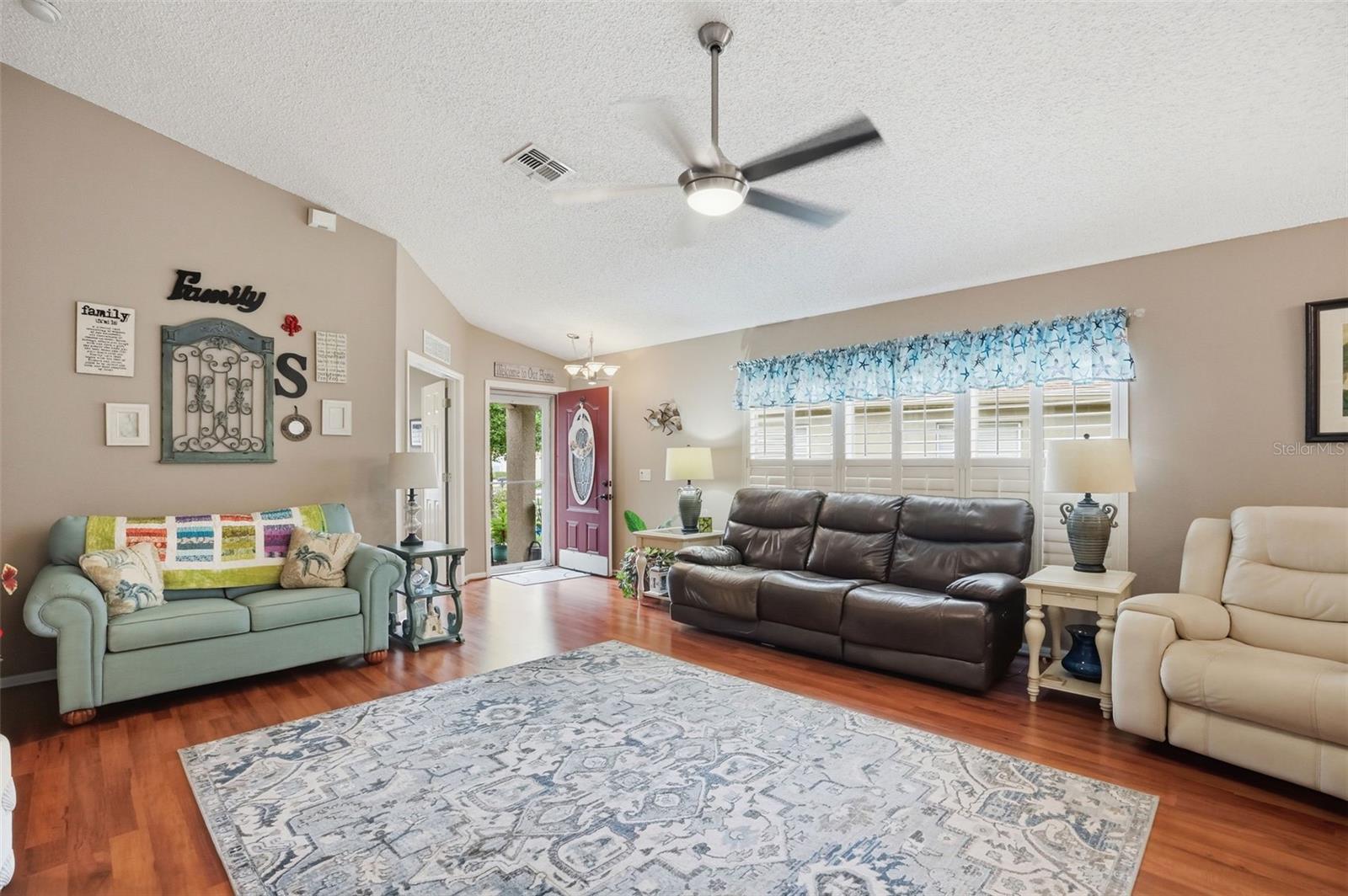 WELLINGTON AT SEVEN HILLS PH 6 - Residential