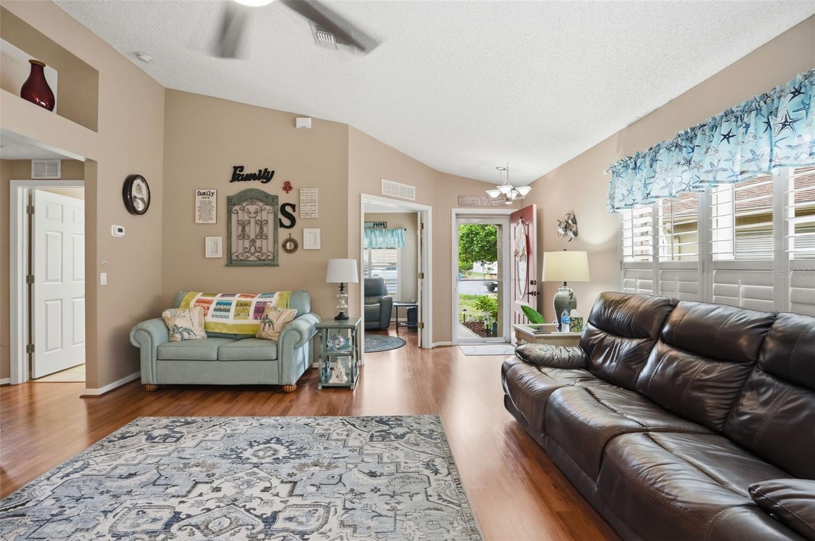WELLINGTON AT SEVEN HILLS PH 6 - Residential