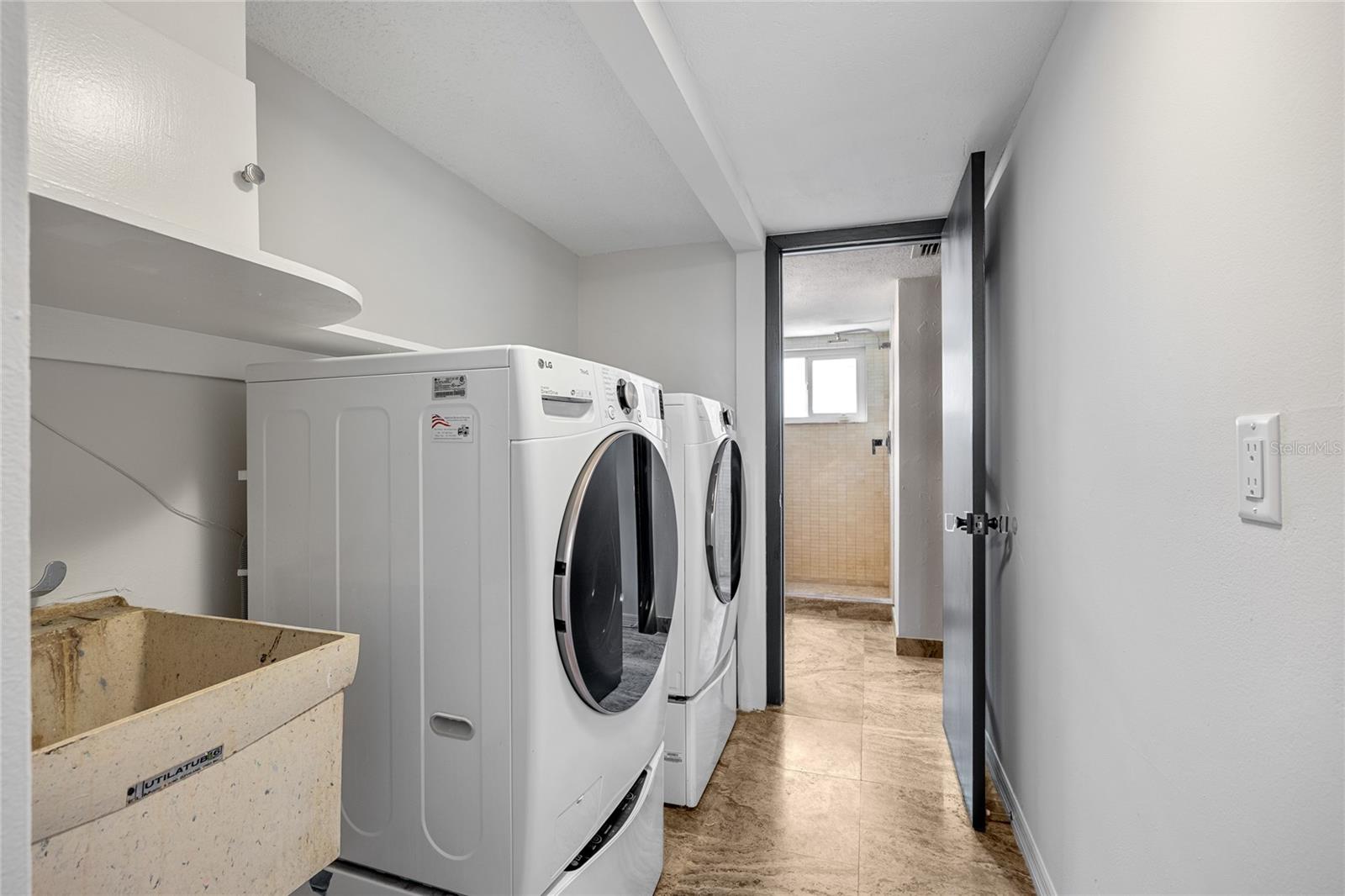 WHISPERING PINES FOREST 4TH ADD - Residential