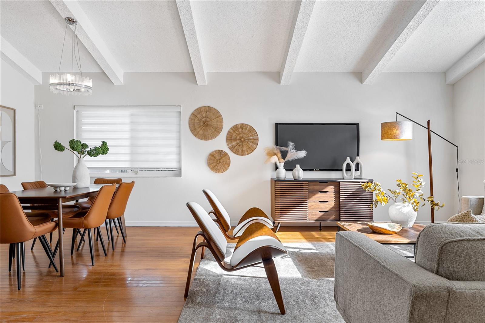 WHISPERING PINES FOREST 4TH ADD - Residential