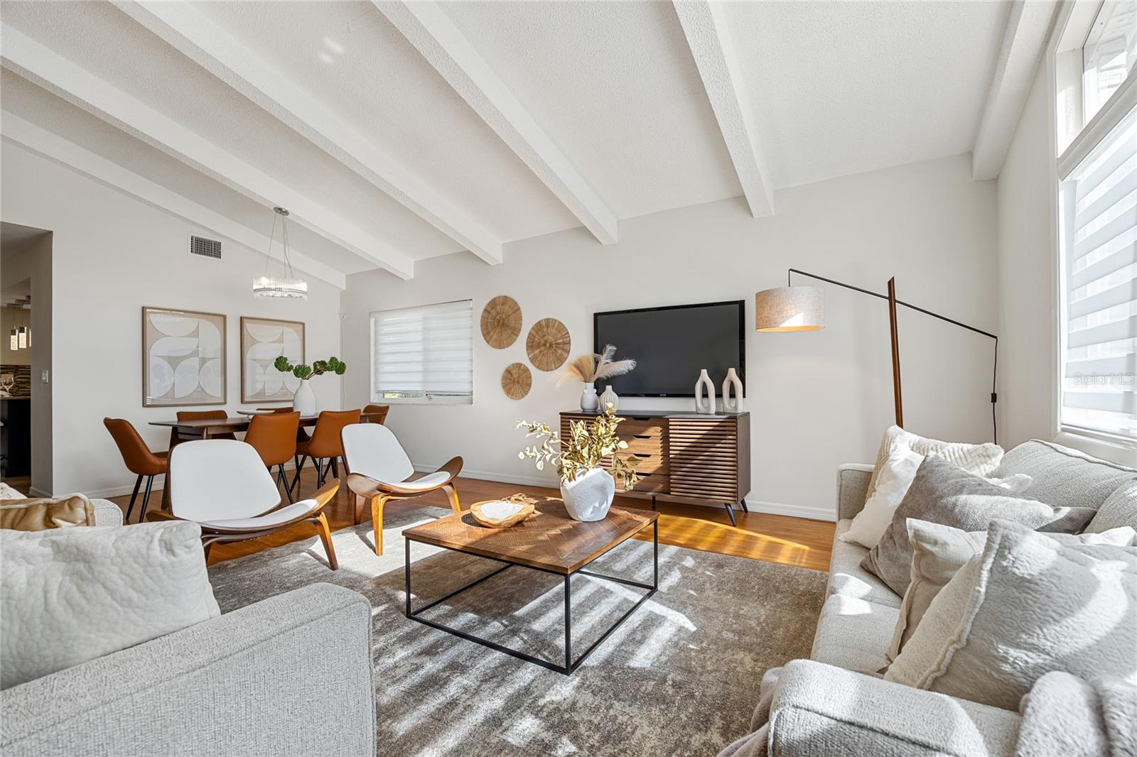 WHISPERING PINES FOREST 4TH ADD - Residential