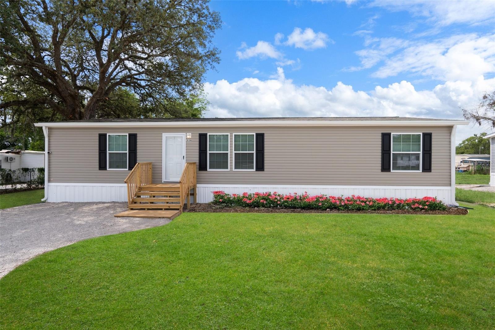 TANGERINE ESTATES - Residential