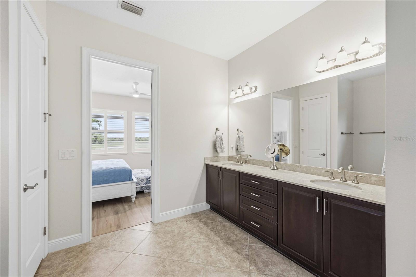 SARASOTA NATIONAL - Residential