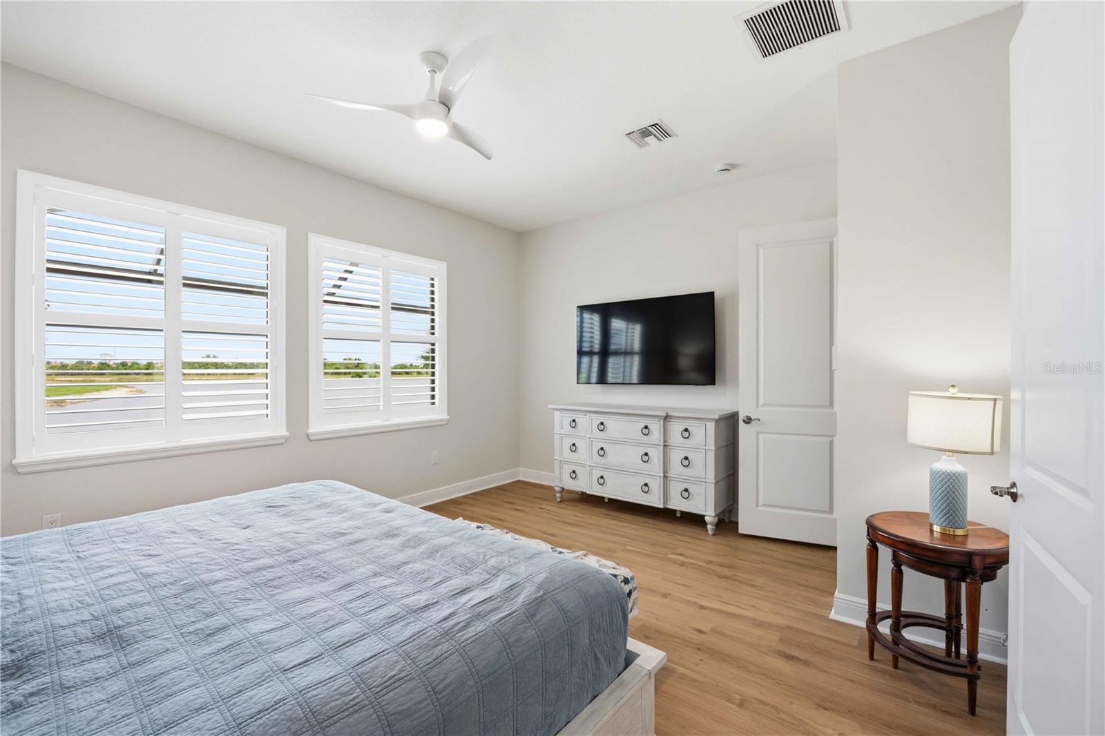 SARASOTA NATIONAL - Residential