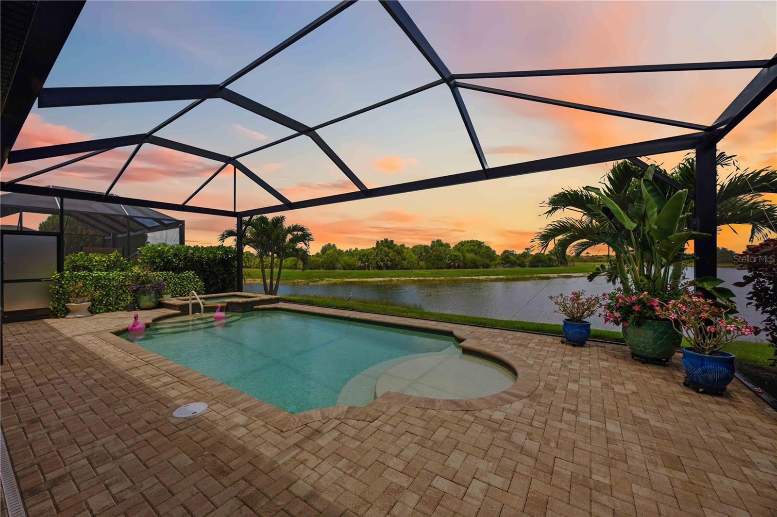 SARASOTA NATIONAL - Residential