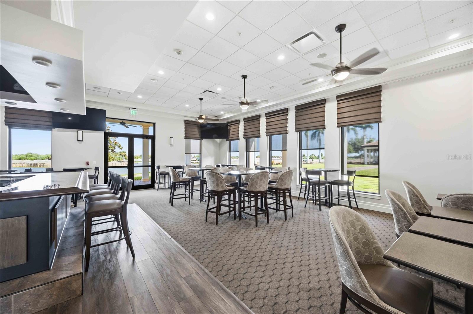 SARASOTA NATIONAL - Residential