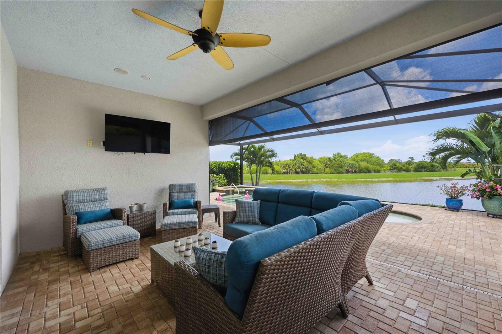 SARASOTA NATIONAL - Residential