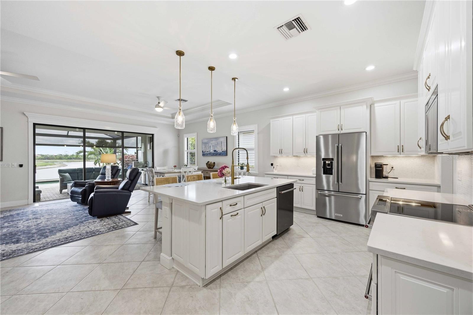 SARASOTA NATIONAL - Residential