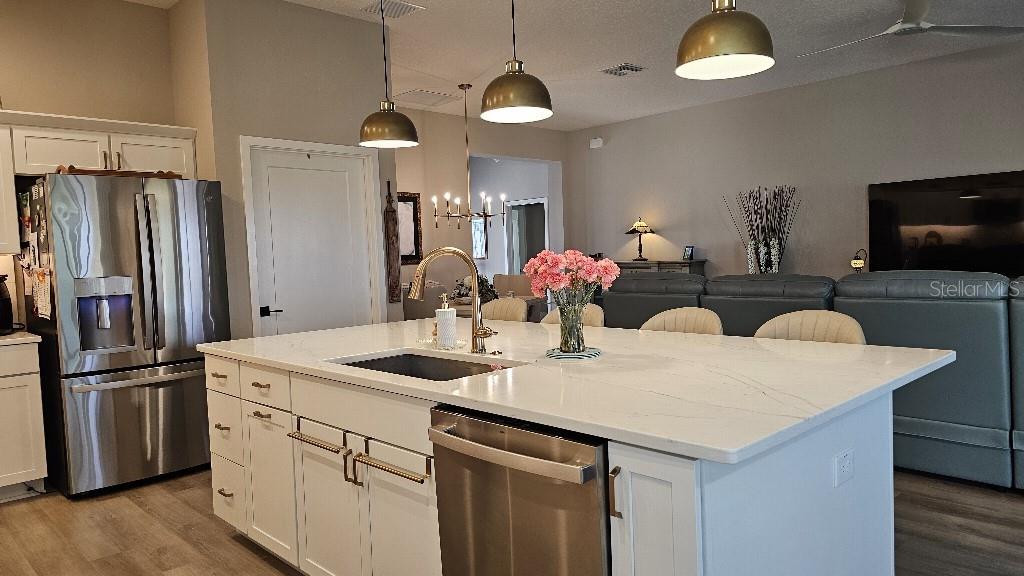 VILLAGES/SOUTHERN OAKS UN 206 - Residential