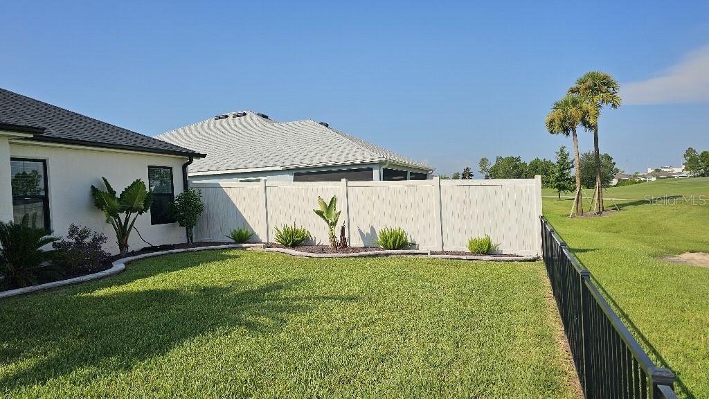 VILLAGES/SOUTHERN OAKS UN 206 - Residential