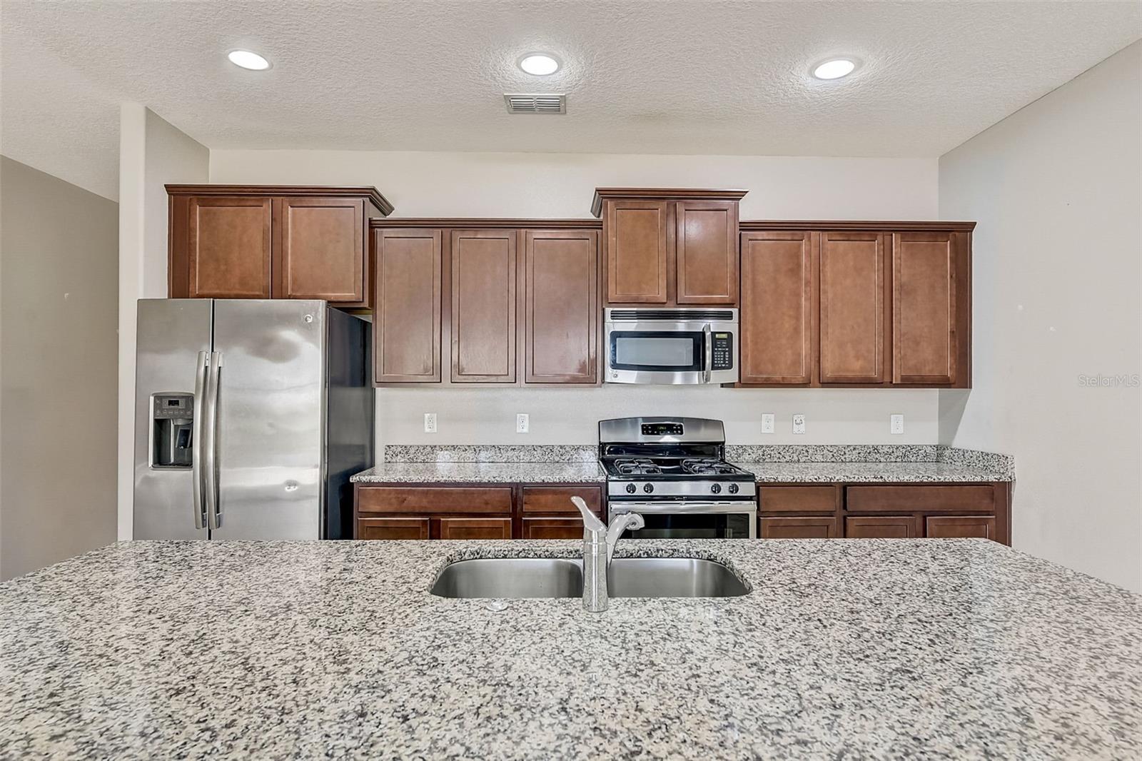 OAKMONT TWNHMS PH 1 - Residential