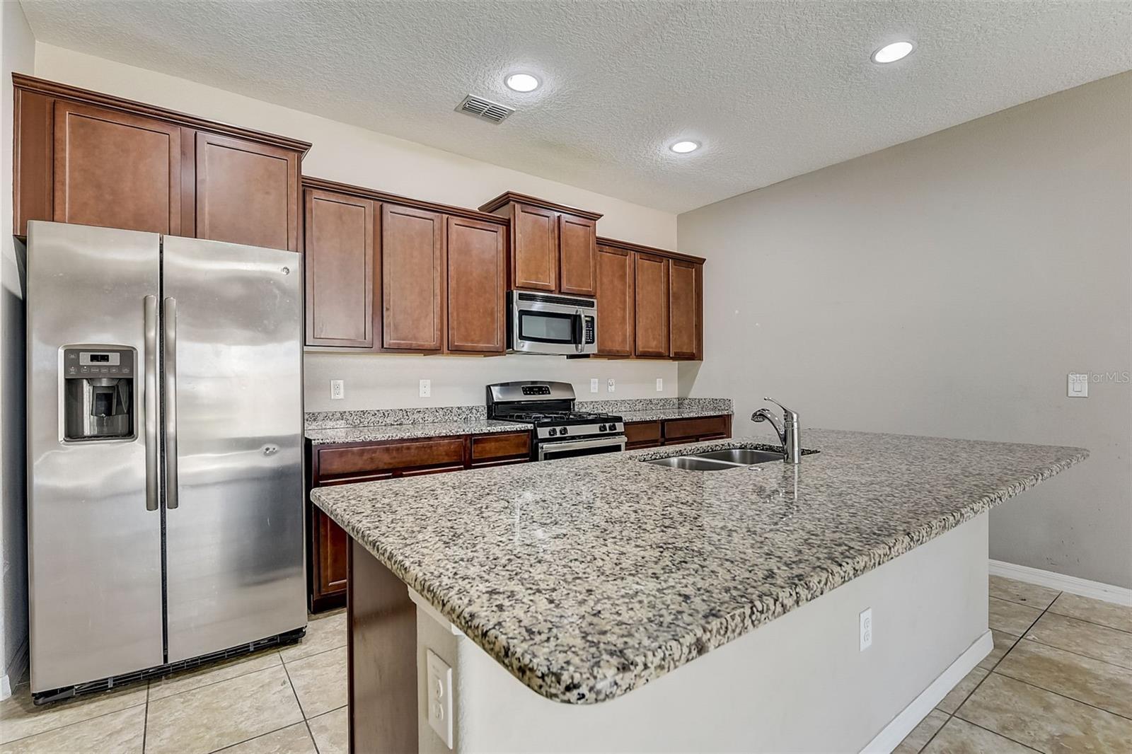 OAKMONT TWNHMS PH 1 - Residential