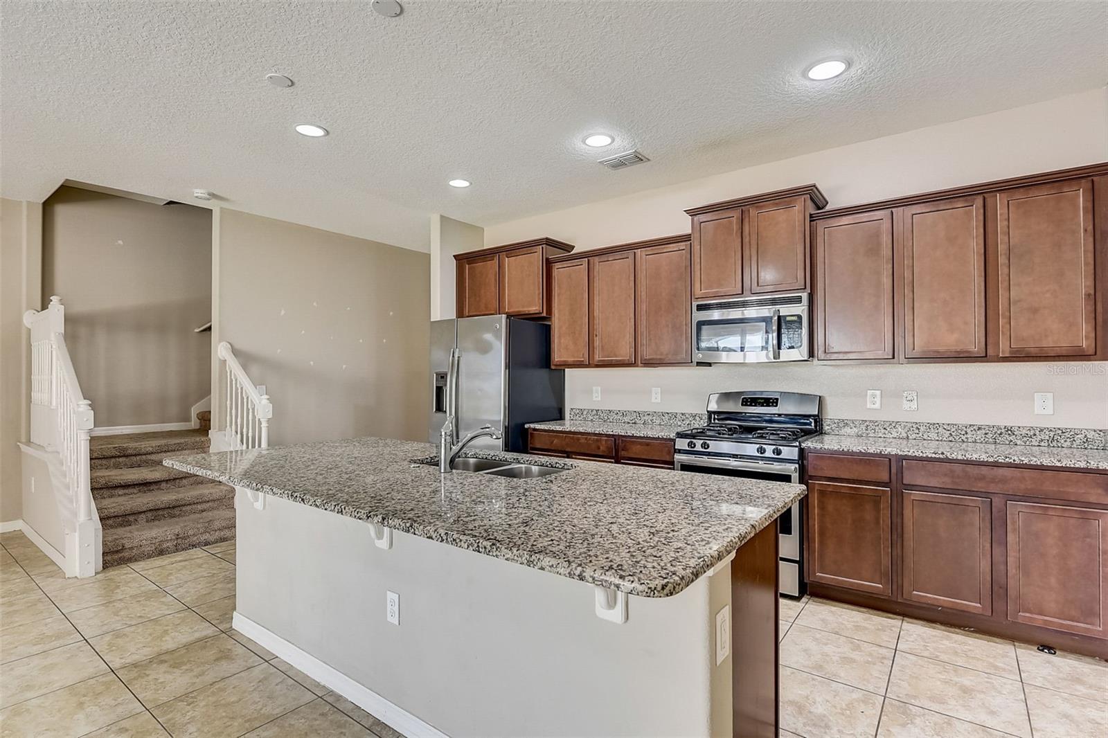 OAKMONT TWNHMS PH 1 - Residential