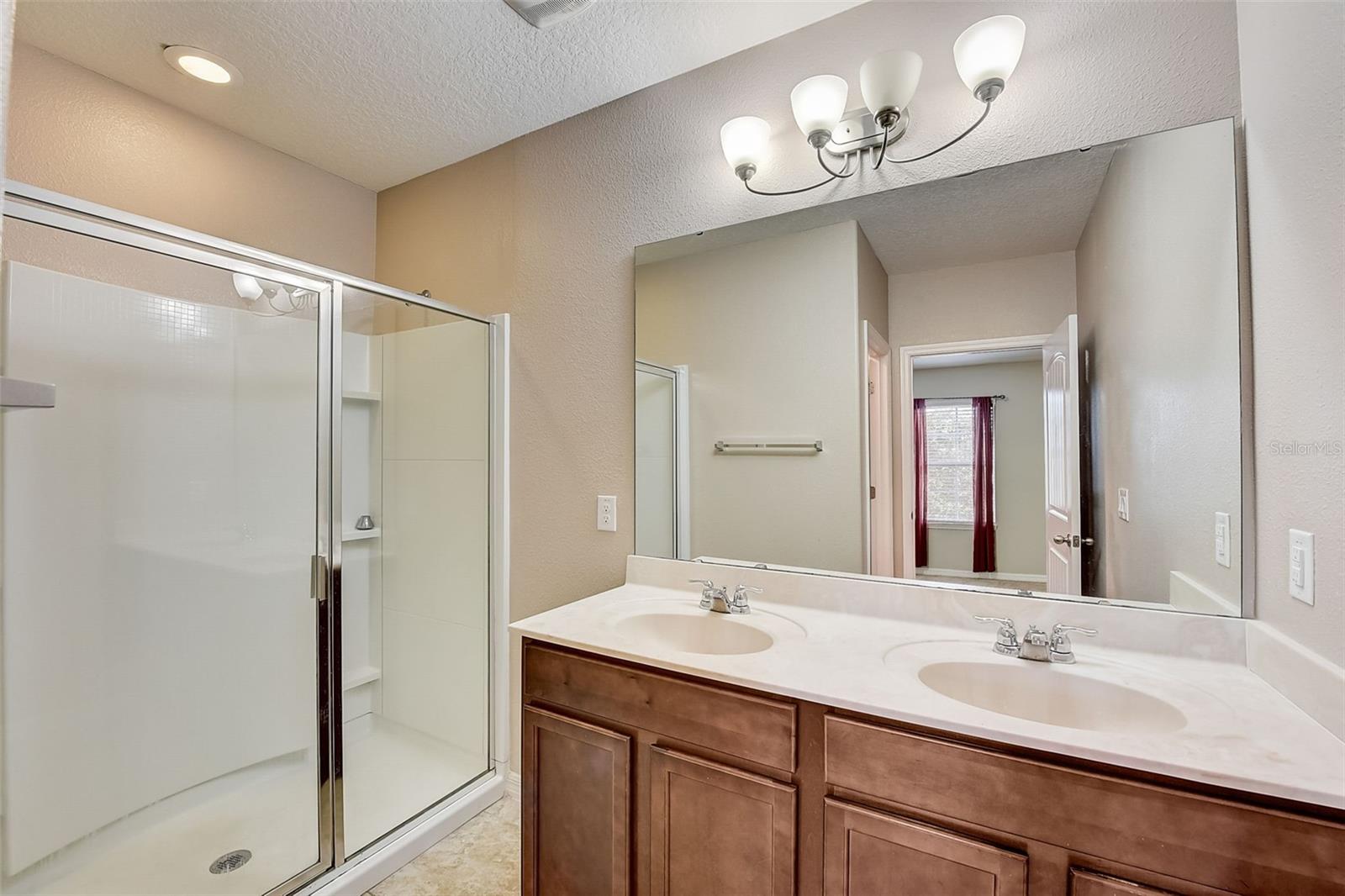 OAKMONT TWNHMS PH 1 - Residential