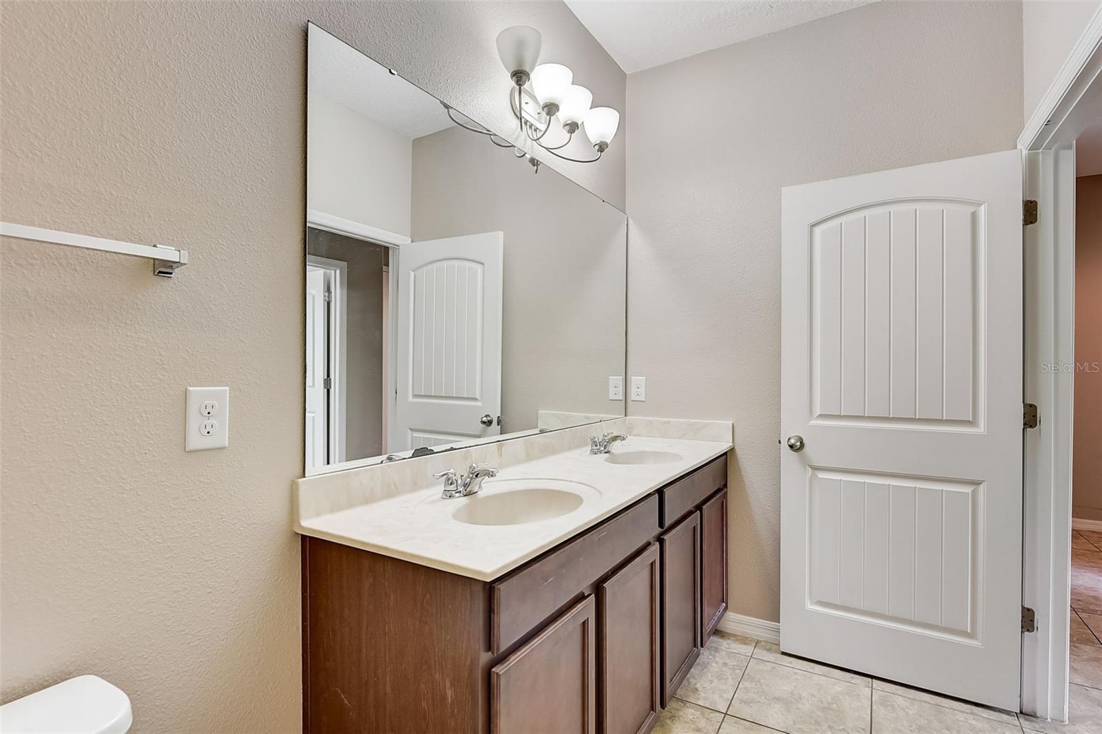 OAKMONT TWNHMS PH 1 - Residential