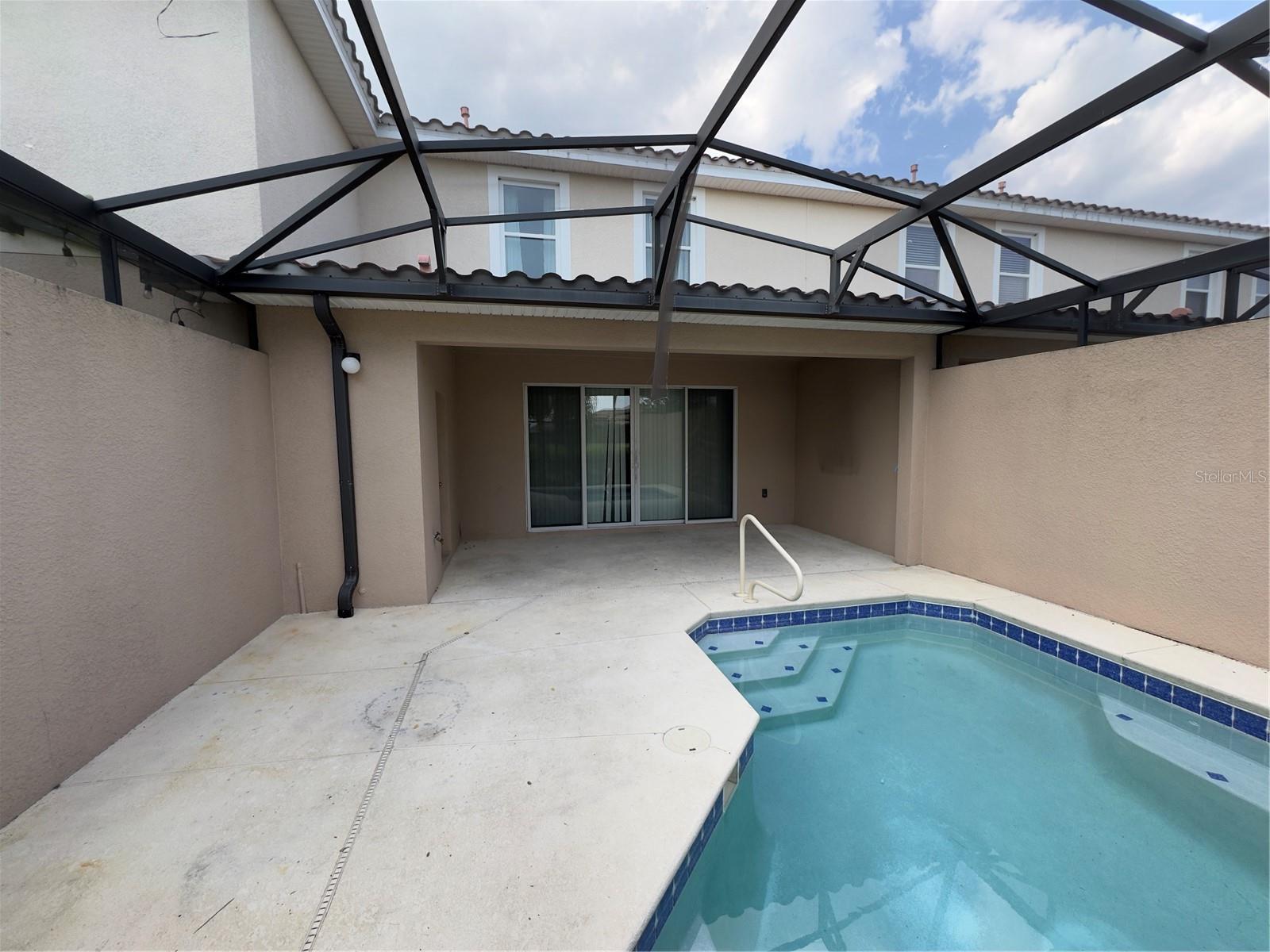 OAKMONT TWNHMS PH 1 - Residential