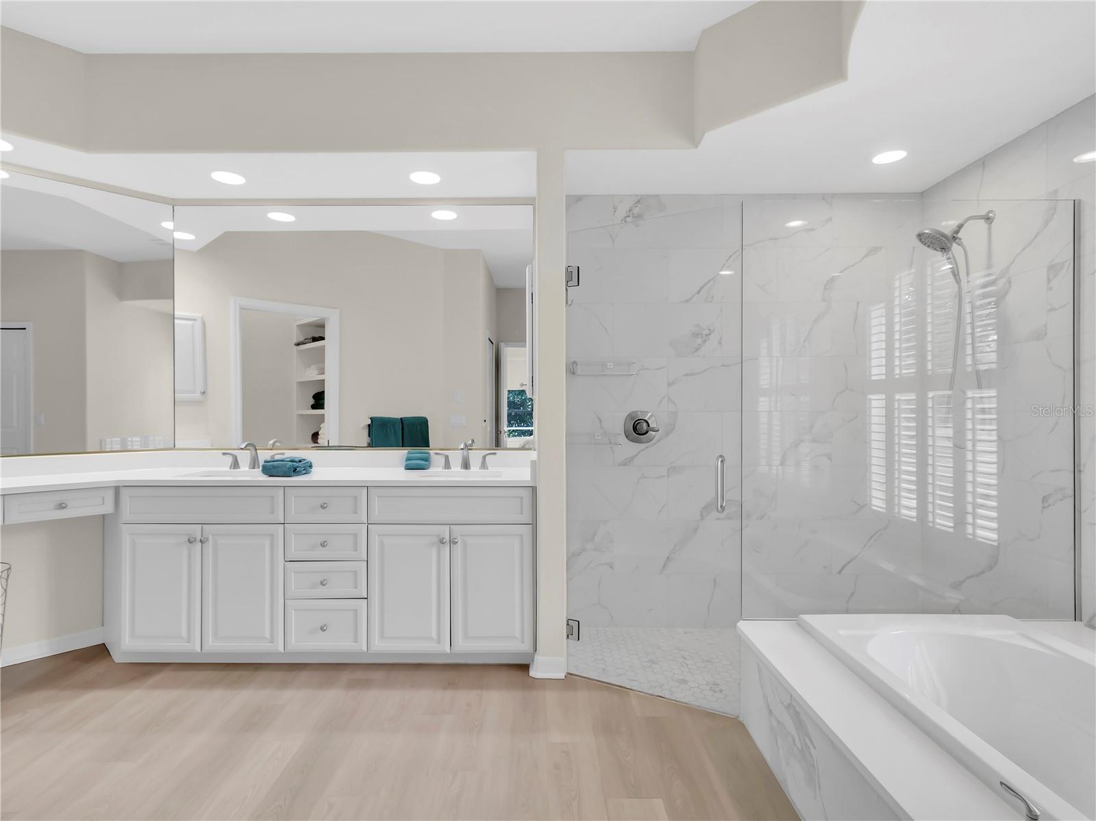 HUNTINGTON POINTE - Residential Lease