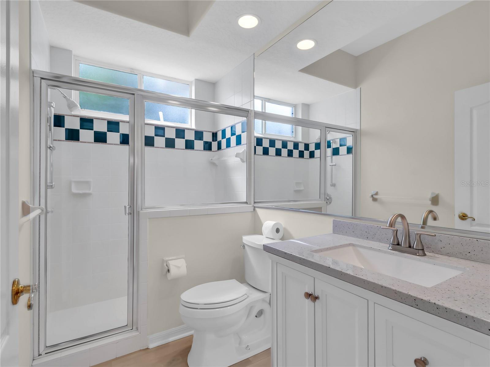 HUNTINGTON POINTE - Residential Lease