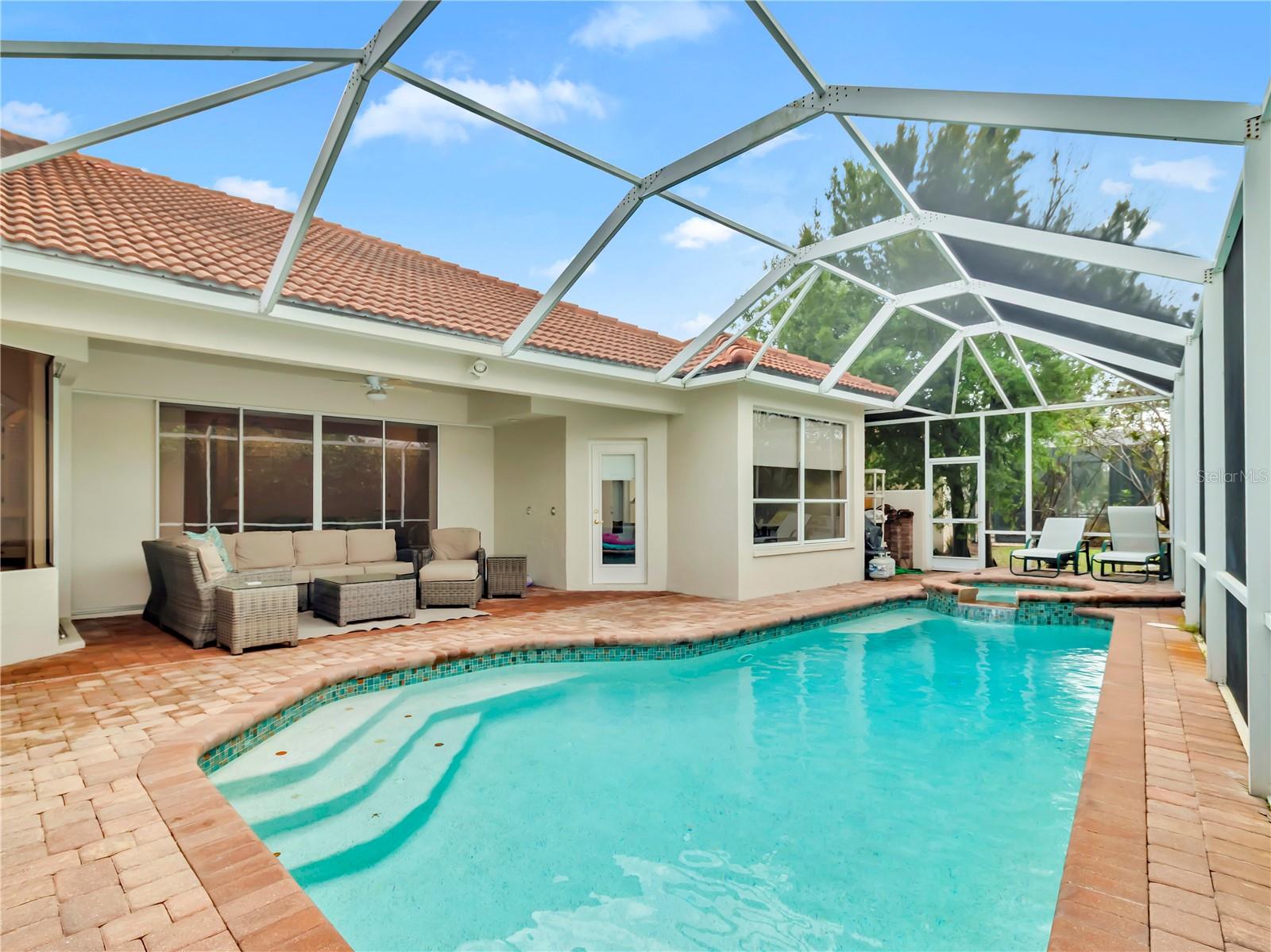 HUNTINGTON POINTE - Residential Lease