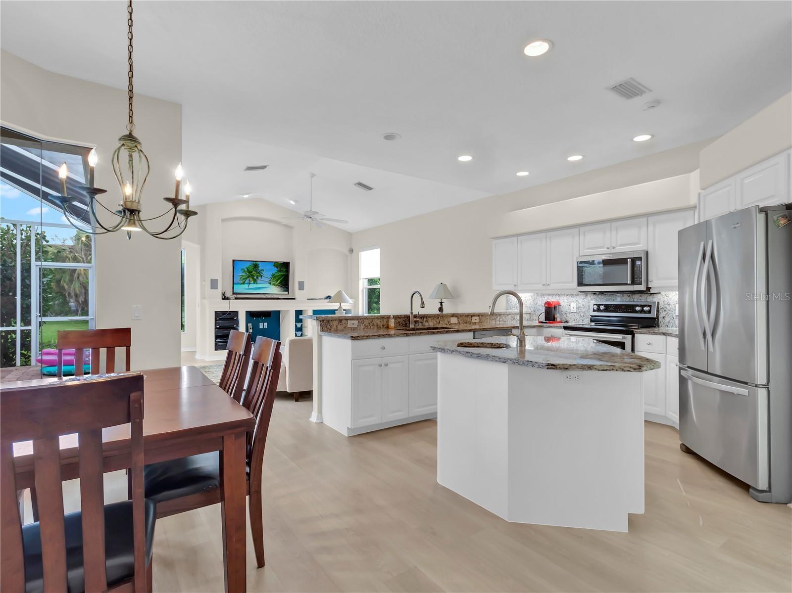 HUNTINGTON POINTE - Residential Lease