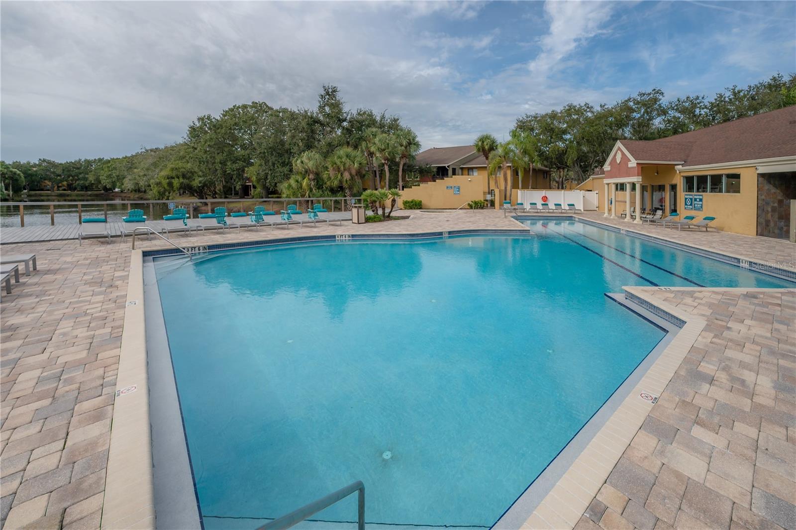 THE GALLERY AT BAYPORT CONDOMI - Residential Lease