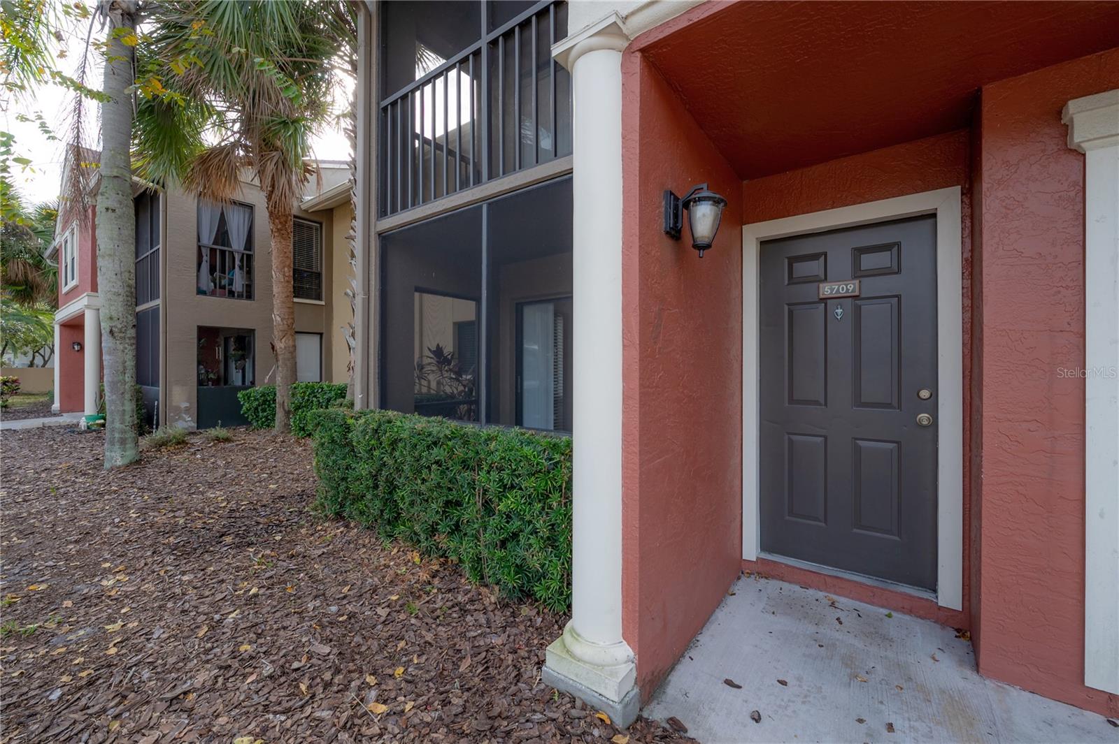 THE GALLERY AT BAYPORT CONDOMI - Residential Lease