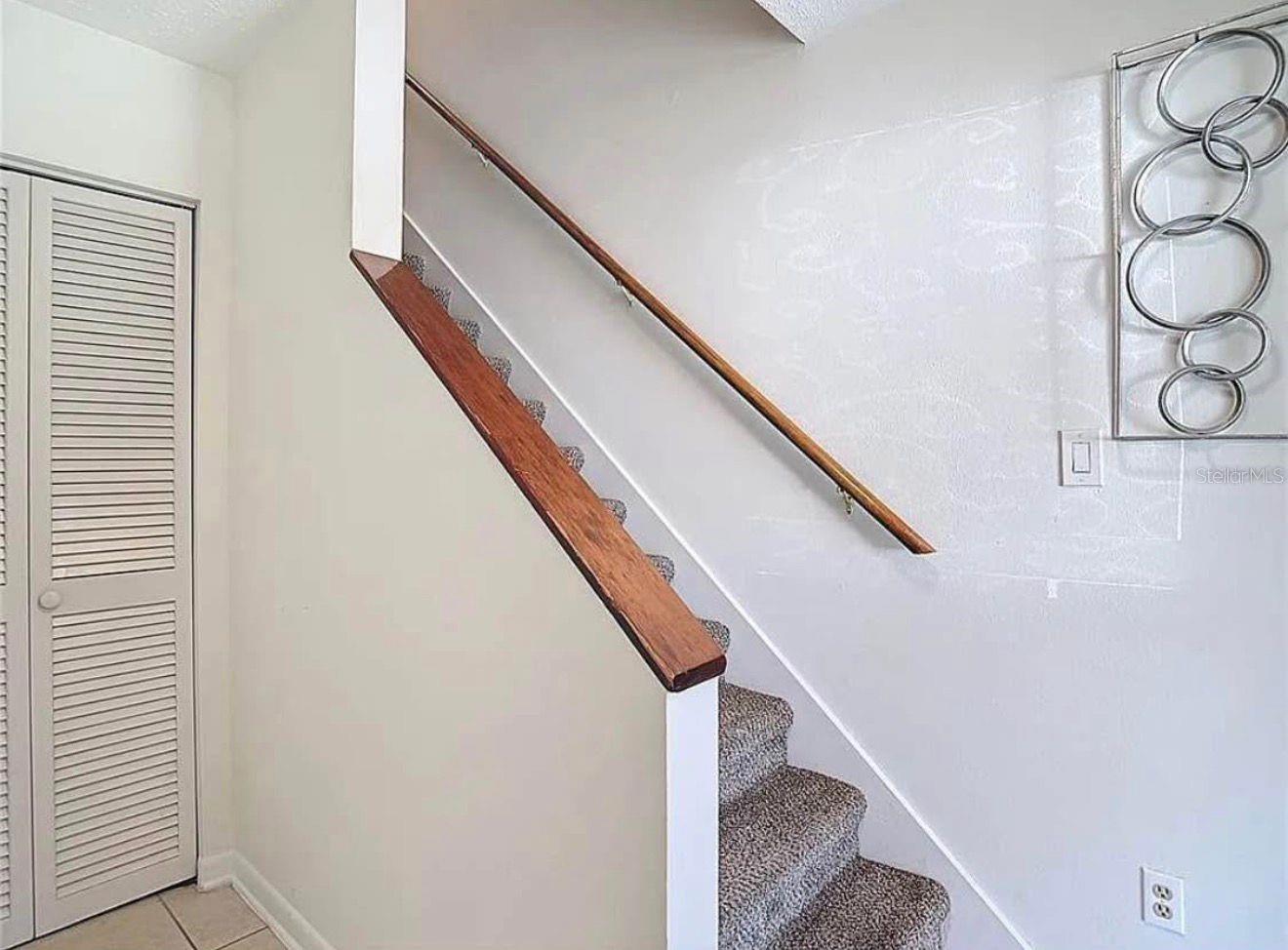 CARROLLWOOD OAKS - Residential
