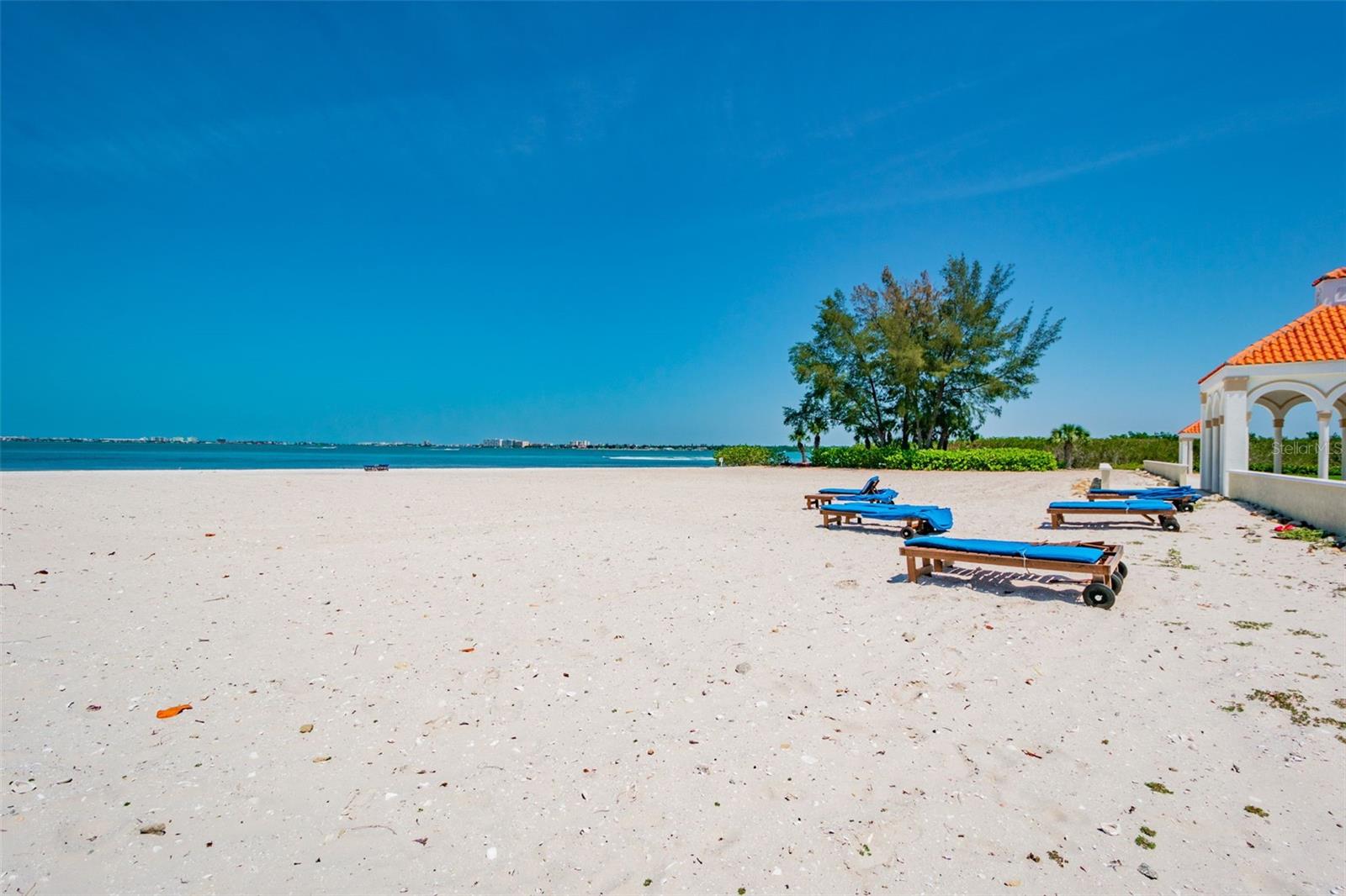 DOLPHIN CAY-PHASE 1 - Residential