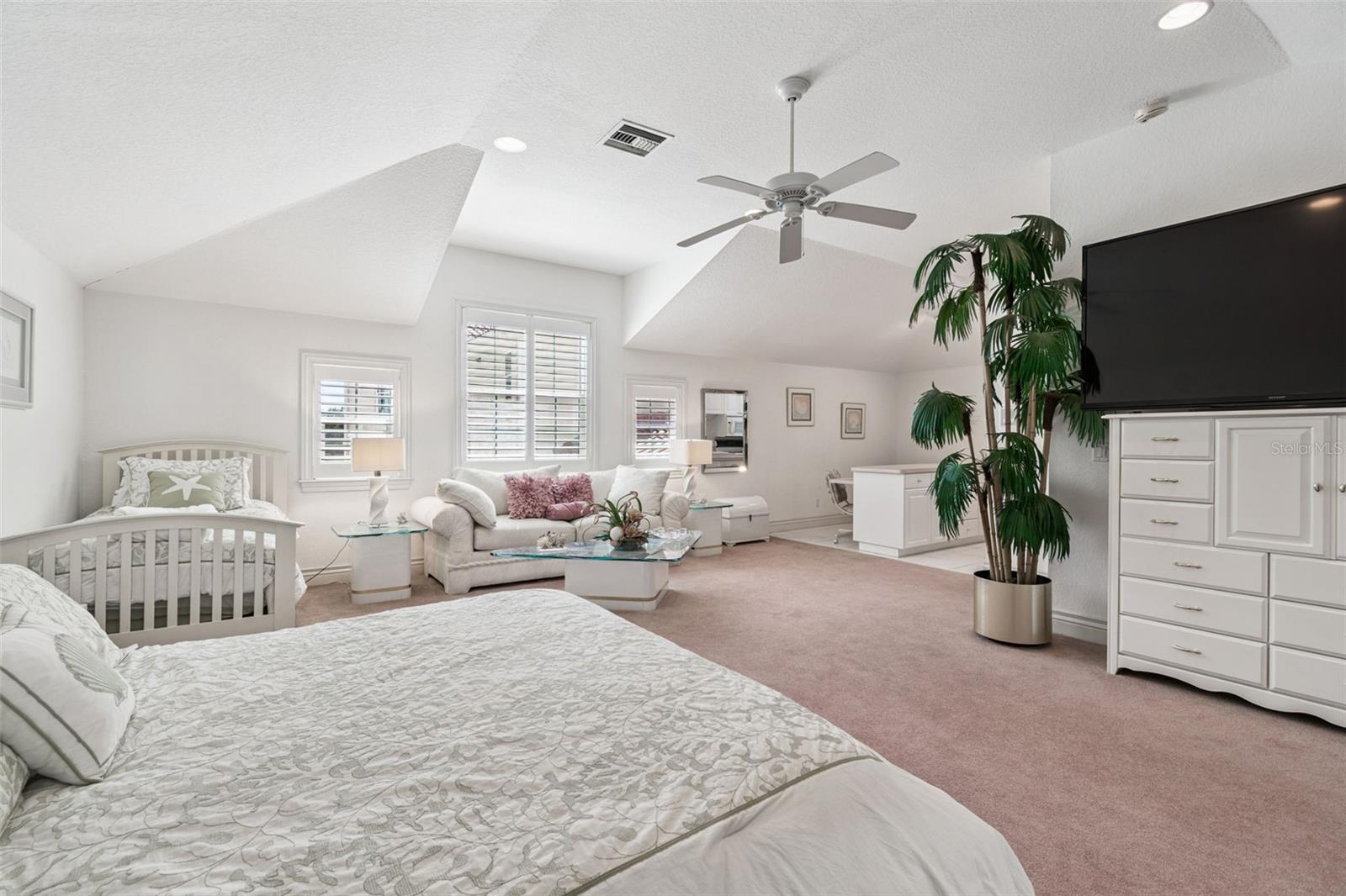 DOLPHIN CAY-PHASE 1 - Residential