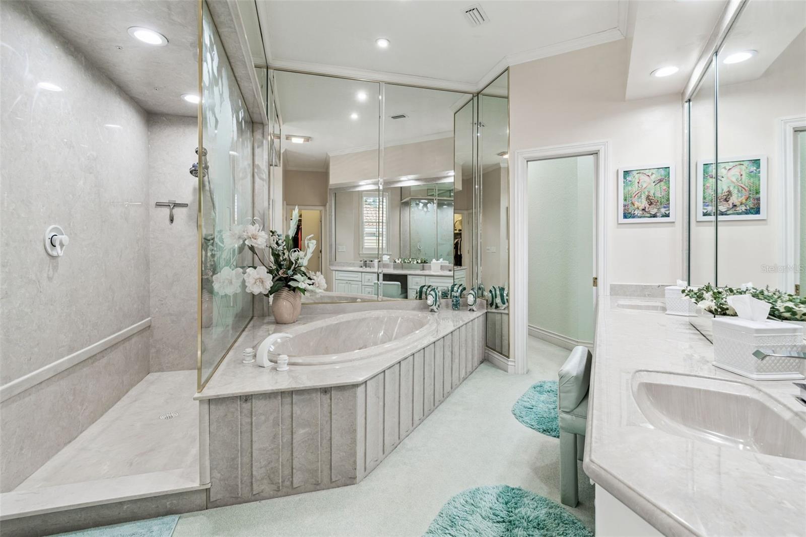 DOLPHIN CAY-PHASE 1 - Residential