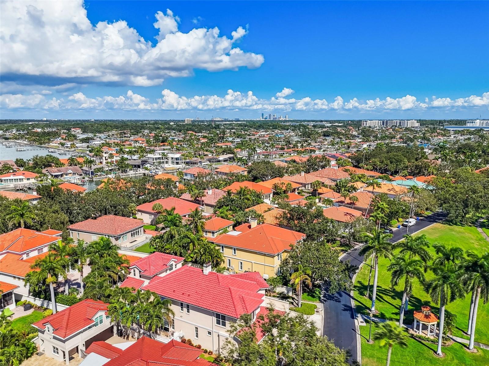 DOLPHIN CAY-PHASE 1 - Residential