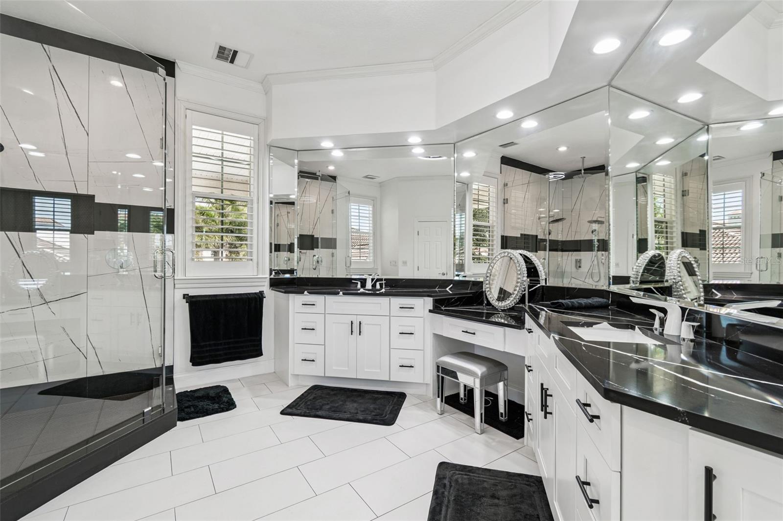 DOLPHIN CAY-PHASE 1 - Residential