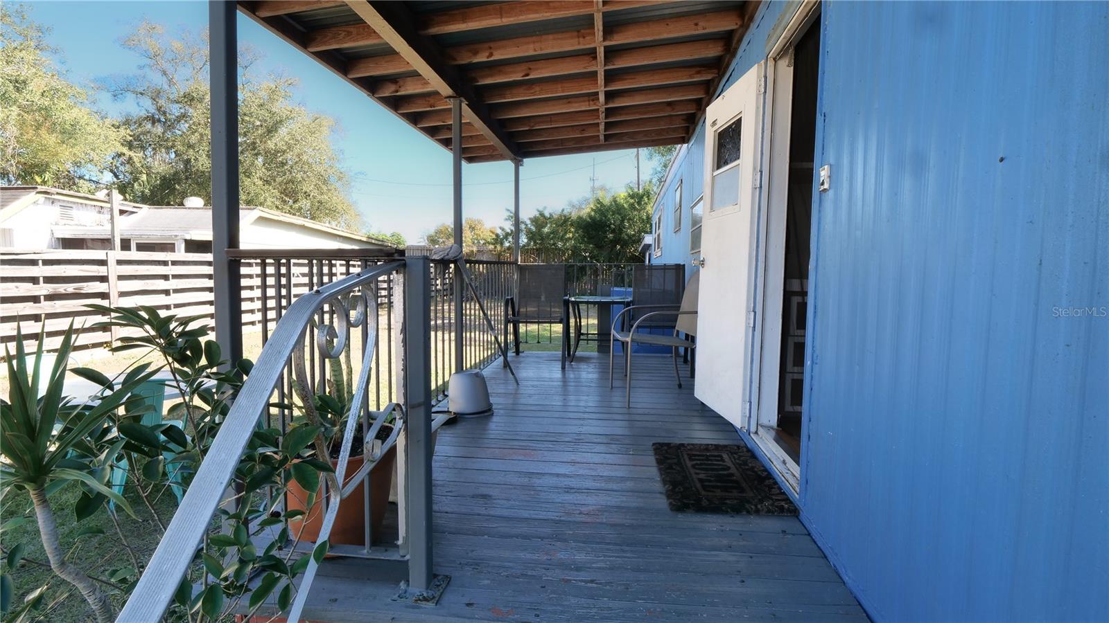 HOLLYWOOD GARDENS - Residential