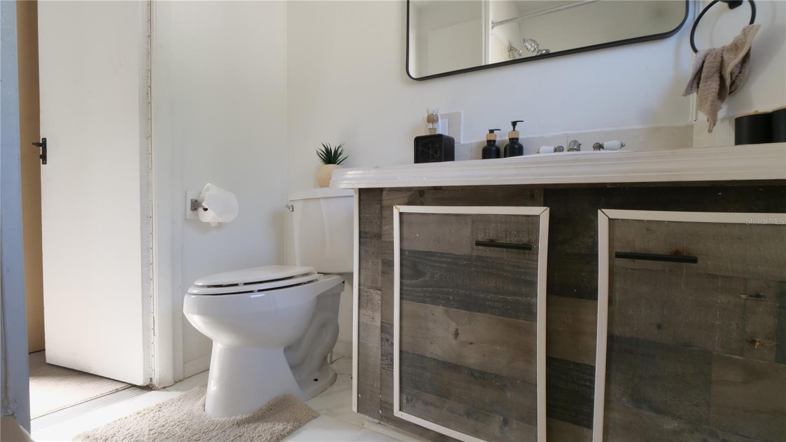 HOLLYWOOD GARDENS - Residential