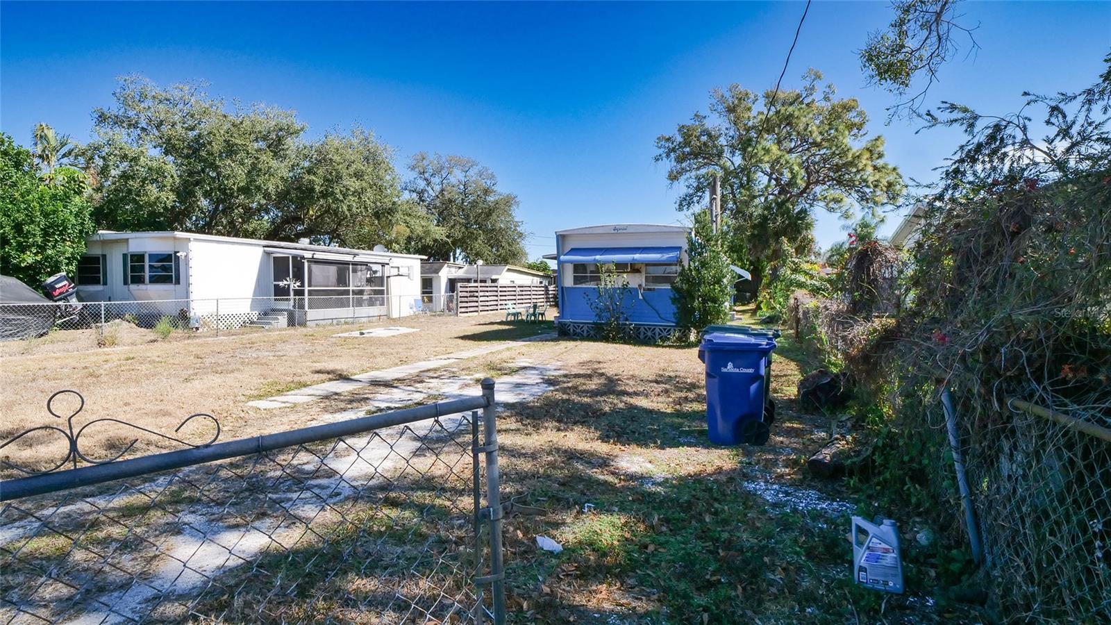 HOLLYWOOD GARDENS - Residential