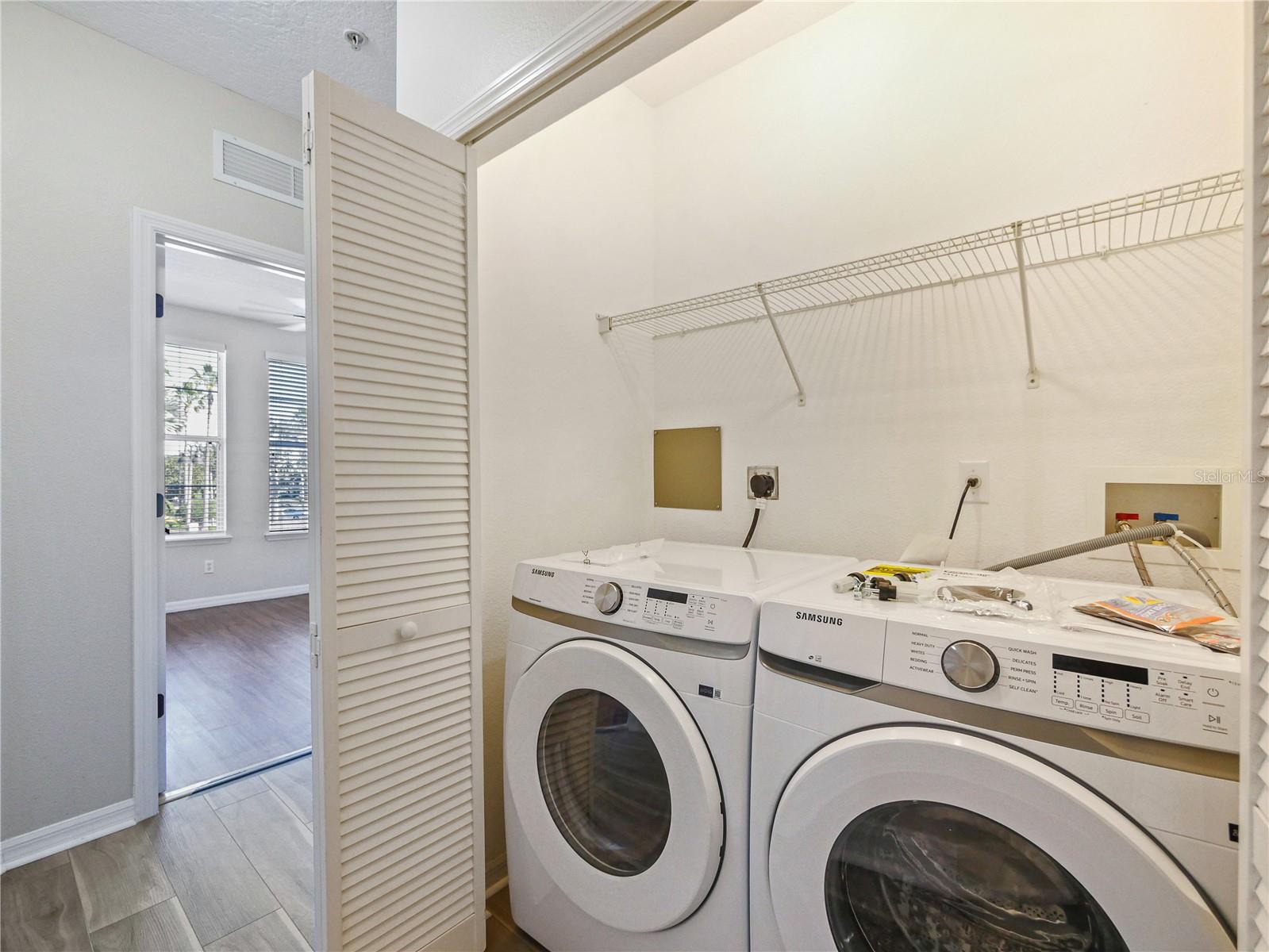 LAKESIDE/LKS/WINDERMERE - Residential