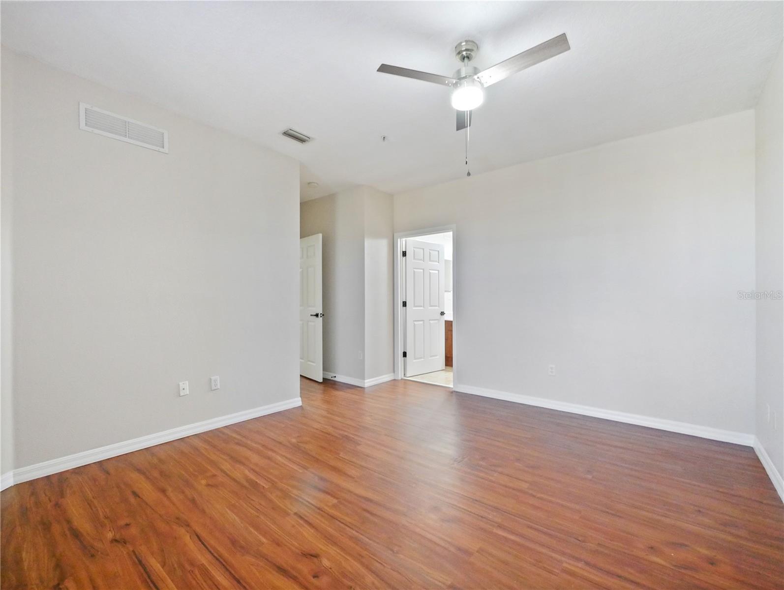 LAKESIDE/LKS/WINDERMERE - Residential