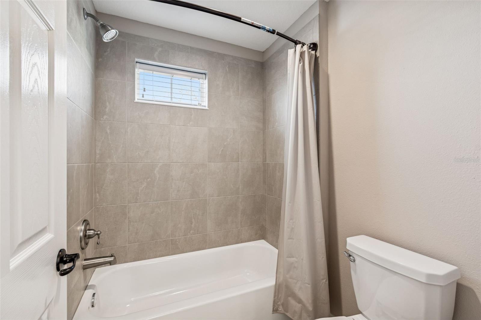 VILLAS DEL LAGO PH 2 - Residential